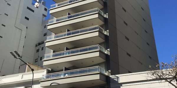 02 FACHADA